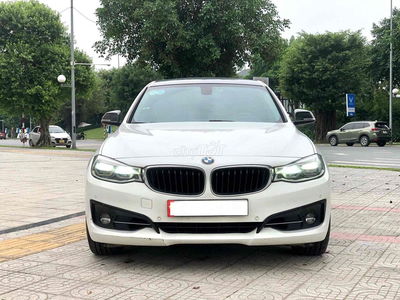 BMW 3 Series 2017 320i GT - 80000 km