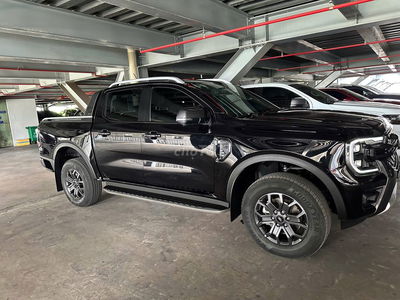 Ford Ranger Wildtrak 2024, lướt 8.000km, vay 75%