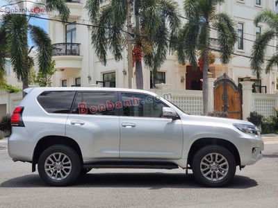 Xe Toyota Prado VX 2.7L 2020