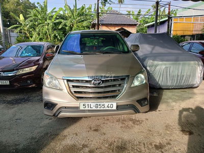 Toyota Innova 2015 E Vàng cát
