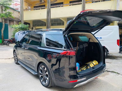 Xe Kia Carnival Premium 2.2D 2022