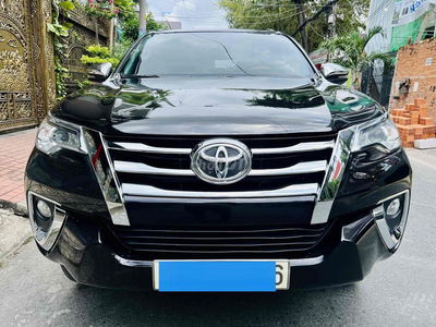 Toyota Fortuner 2019 2.4G, số sàn máy dầu