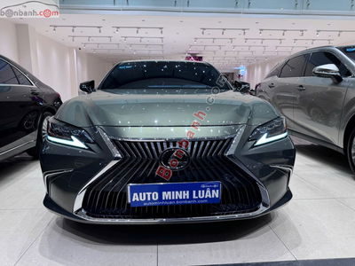 Xe Lexus ES 250 2021