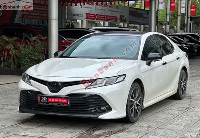 Xe Toyota Camry 2.0G 2021