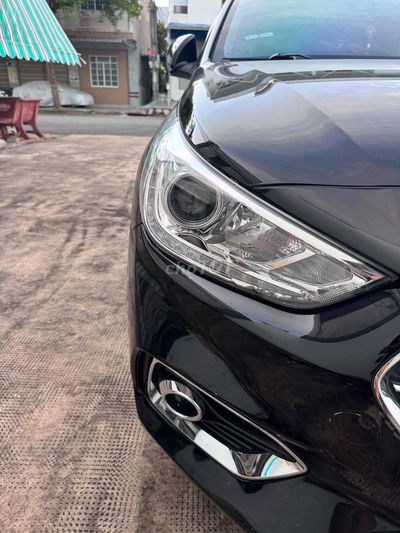 Hyundai Accent 2019 1.4 At bản fun cừa xổ trời