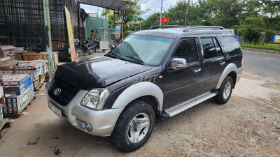 Kiểu dáng Toyota Prado siêu rộng giá rẻ