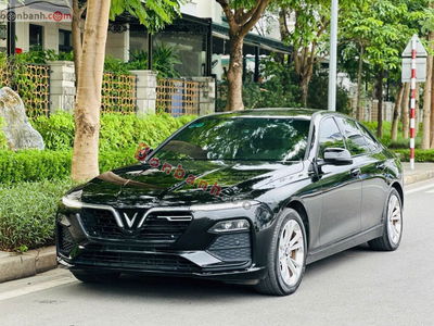 Xe VinFast Lux A 2.0 Base 2.0 AT 2021
