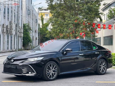 Xe Toyota Camry 2.5Q 2022