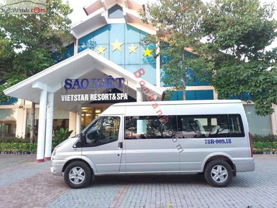 Xe Ford Transit Luxury 2019