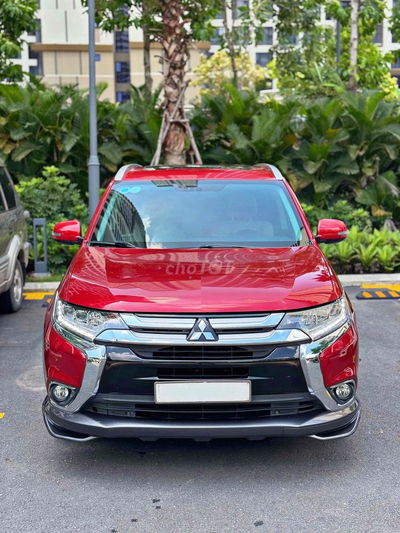 Mitsubishi Outlander 2018 2.4 CVT Premium - 90000