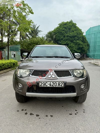 Xe Mitsubishi Triton GLS 4x4 AT 2014