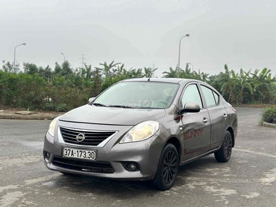 Nissan Sunny 2013 bản đủ