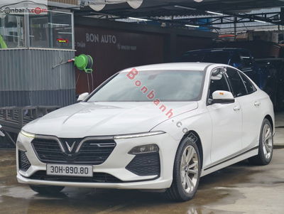 Xe VinFast Lux A 2.0 Base 2.0 AT 2019