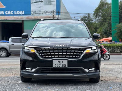 💙💙 Carnival 2023 Premium 2.2D 7S - 71000 km
