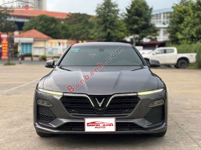 Xe VinFast Lux A 2.0 Base 2.0 AT 2019