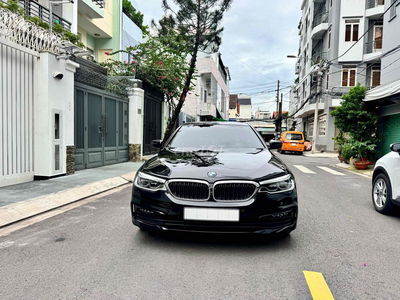 BMW 530 𝐋𝐮𝐱𝐮𝐫𝐲 𝐥𝐢𝐧𝐞 𝐒𝐱 𝟐𝟎𝟏𝟗 - 50000 km