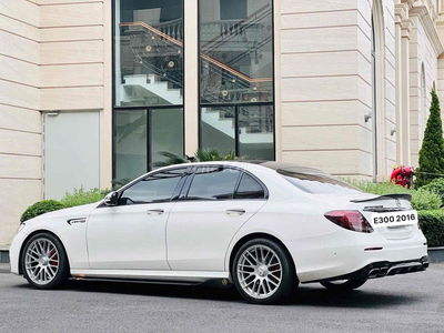 Mercedes Benz E Class 2016 E300 AMG - 78000 km