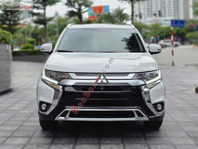 Xe Mitsubishi Outlander Premium 2.0 CVT 2021