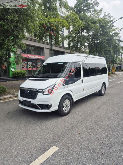 Xe Ford Transit Tiêu chuẩn 2024