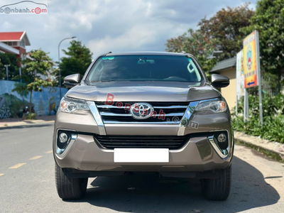 Xe Toyota Fortuner 2.4G 4x2 AT 2020