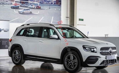 Xe Mercedes Benz GLB 200 AMG 2024