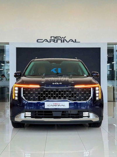 Kia Carnival 2024 2.2D Premium 8 chỗ
