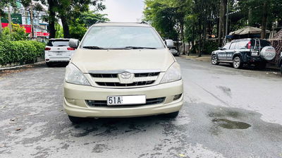 Toyota Innova 2006 G xe gia đình chạy chất xe zil
