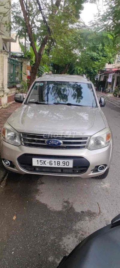 Ford Everest 2013 Limited 4x2 - 25000 km