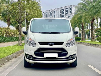 Ford Tourneo 2020 Titanium gói thương gia đẳng cấp
