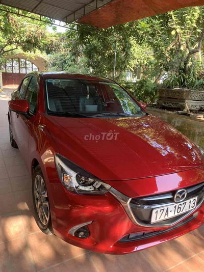 Mazda 2 2019 Premium Sedan - 18000 km