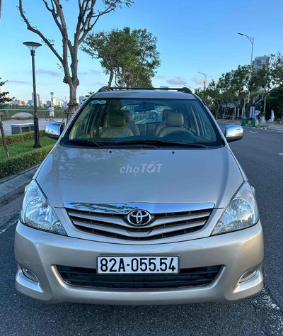 Toyota Innova 2011 GSR - 190000 km