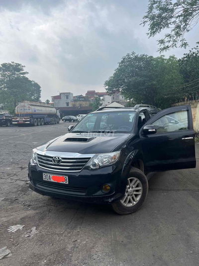 Bán Fortuner máy dầu 2014 mầu đen, Hà Nội