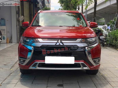 Xe Mitsubishi Outlander Premium 2.0 CVT 2022