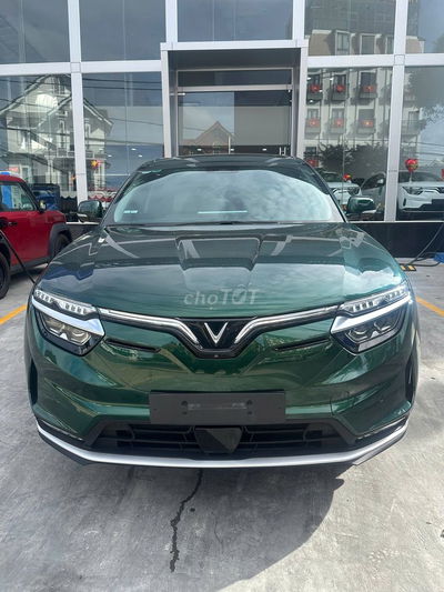 VinFast VF8 Plus 2023 - 45000 km