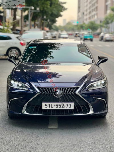 Xe Lexus ES 250 2022