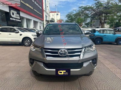 Xe Toyota Fortuner 2.7V 4x2 AT 2018
