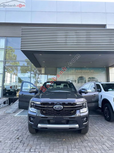Xe Ford Ranger Wildtrak 2.0L 4x4 AT 2025
