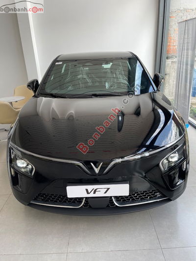 Xe VinFast VF7 Plus 2025