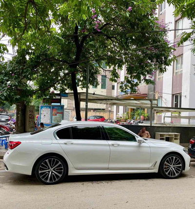 BMW 7 Series 2***00 km