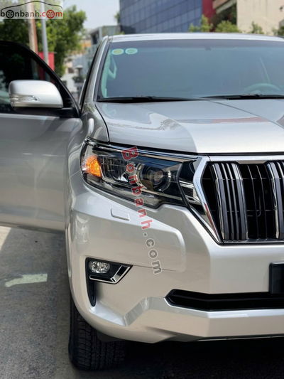 Xe Toyota Prado VX 2.7L 2020