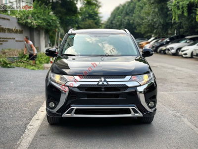 Xe Mitsubishi Outlander 2.0 CVT 2022