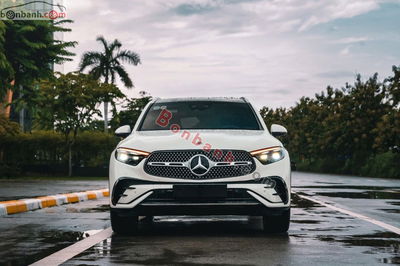 Xe Mercedes Benz GLC 300 4Matic 2023