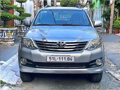 Fortuner AT SX 2015 xe nhà cần bán.