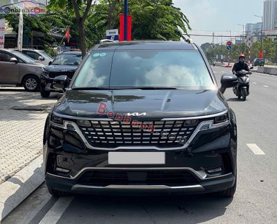 Xe Kia Carnival Signature 2.2D 2024