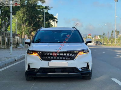 Xe Kia Carnival Signature 2.2D 2024