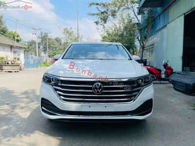 Xe Volkswagen Viloran Premium 2025