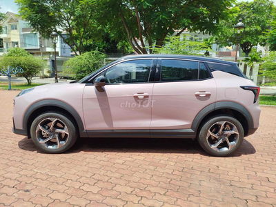 Lynk&Co 06 2025 mới mua 2 tháng đi 1.000 km