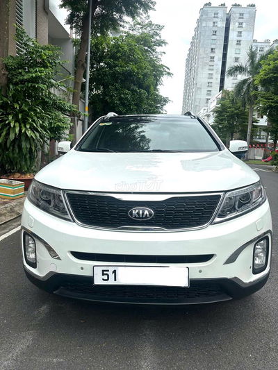 Bán xe Sorento 2014 GATH,bản new,cửa sổ trời