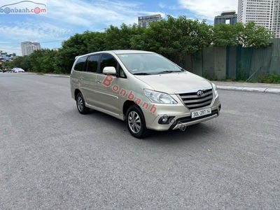 Xe Toyota Innova 2.0E 2016