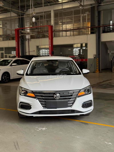 MG5 Mt Trắng 2024 trả trước 90tr lấy xe về ngay